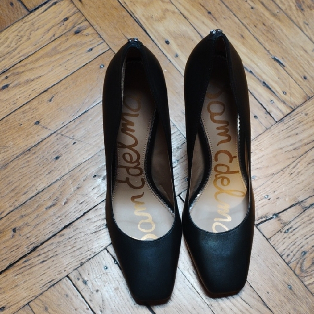 Sam Edelman Black Heeled Shoes Elegant Design
